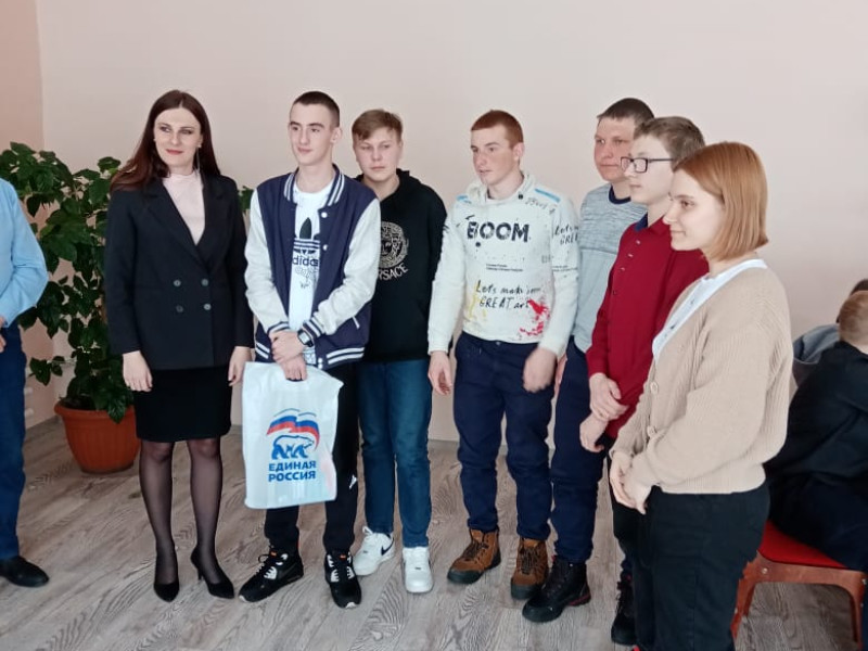 Викторина "Гражданином быть обязан".